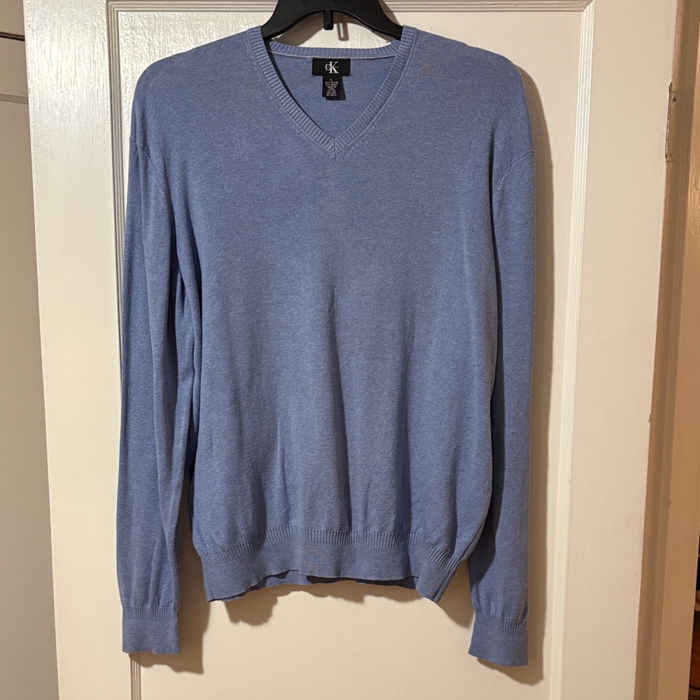 Calvin Klein Men's Large V-Neck Sweater in Sky Blue